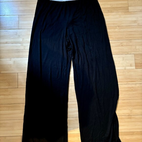 (NWOT) PRETTYLITTLETHING Tape Black PJ Trousers - Picture 3 of 6